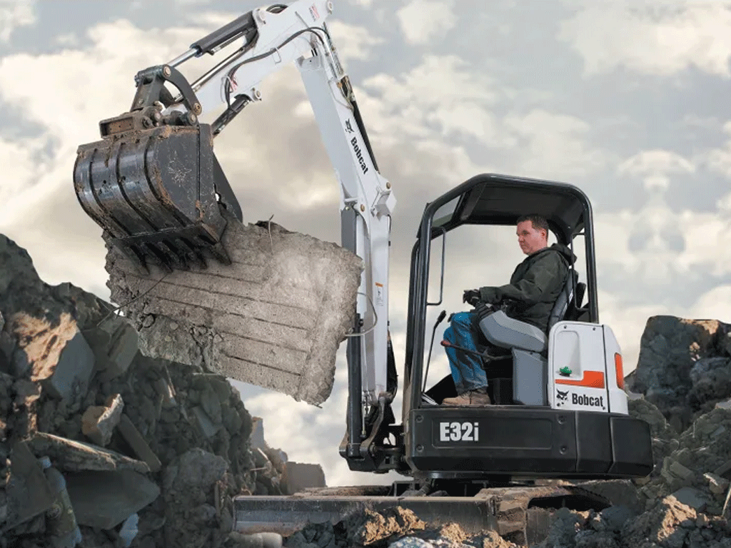 BOBCAT E32I