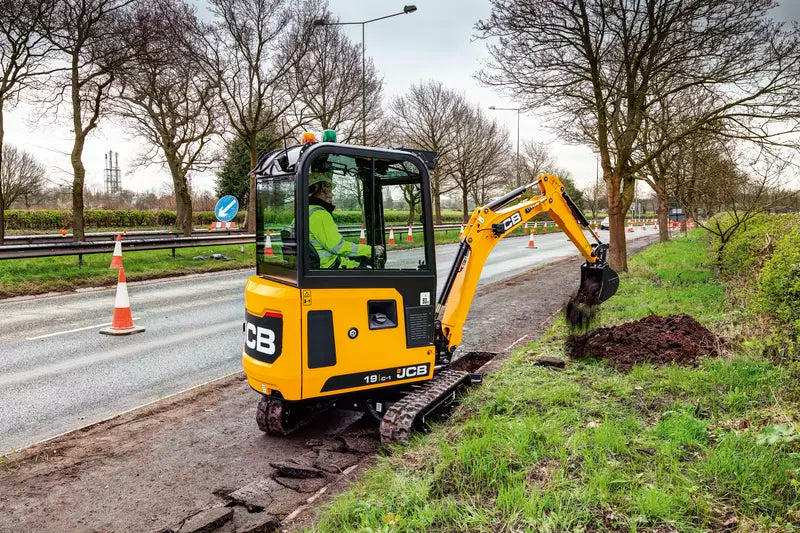 JCB 19C-1