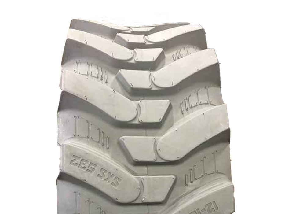 CAMSO SKS532 Non-marking tire for skid steer loader